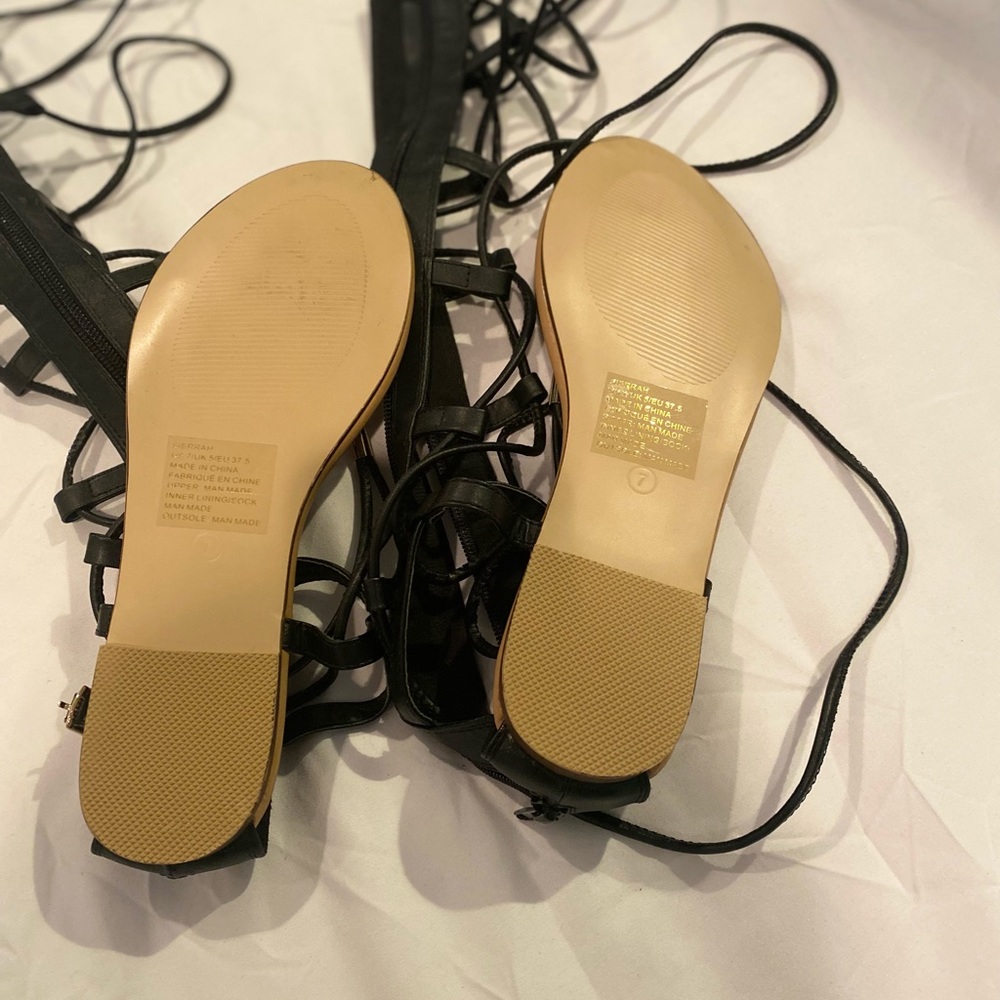 NEW Sandals - Picture 4 of 7